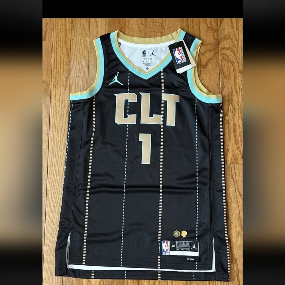 LaMelo Ball Men's Charlotte Hornets Nike Jordan City EditionSwingman Jersey 44 M